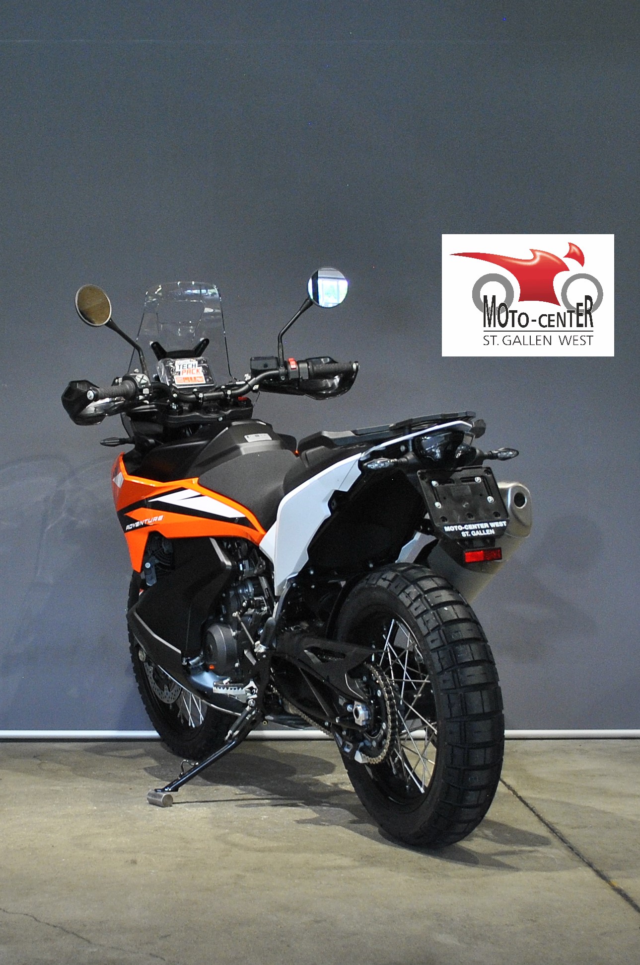 KTM 890 Adventure-image-3