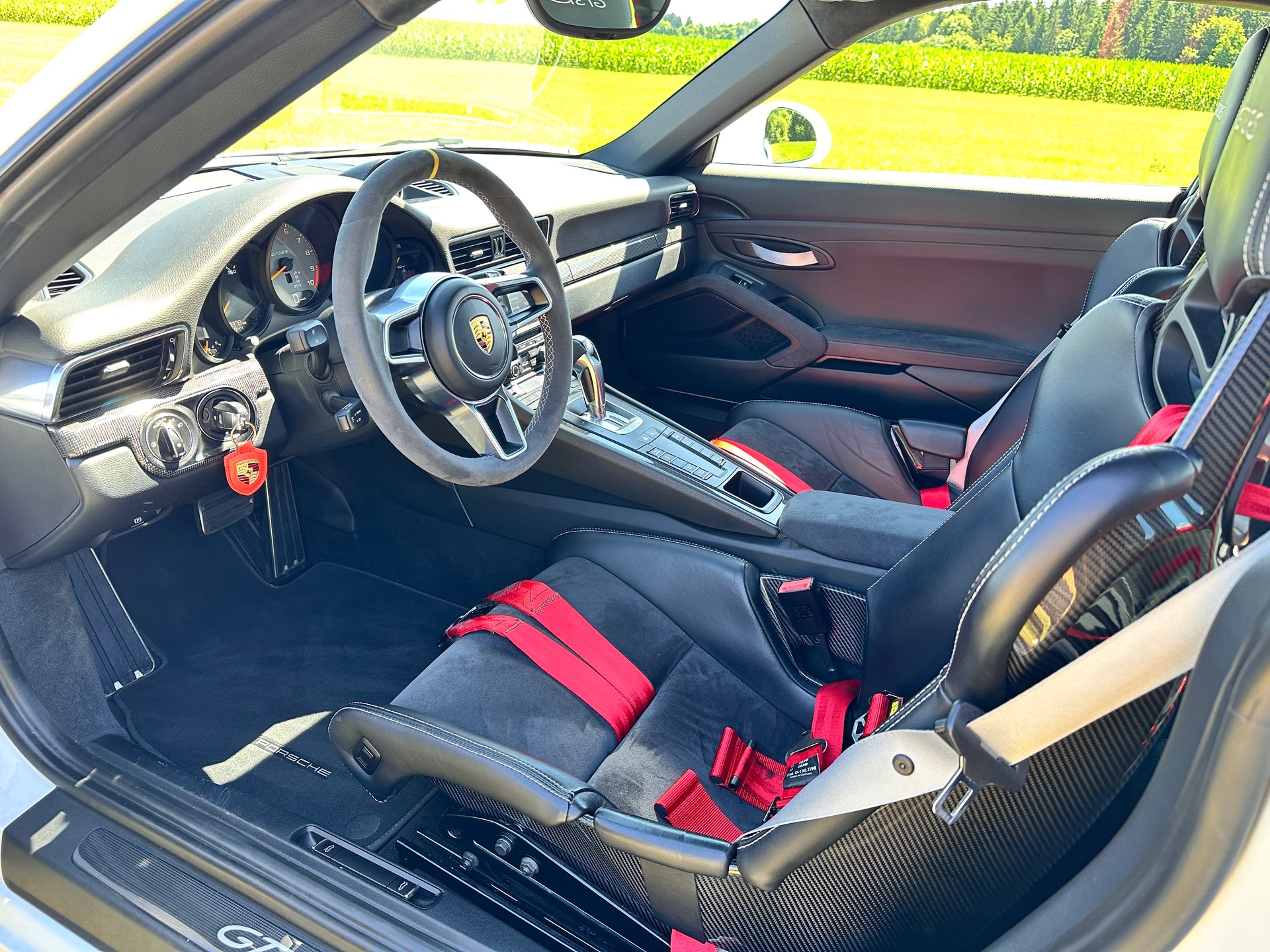 PORSCHE 911 GT3 RS PDK *Porsche Approved*-image-8