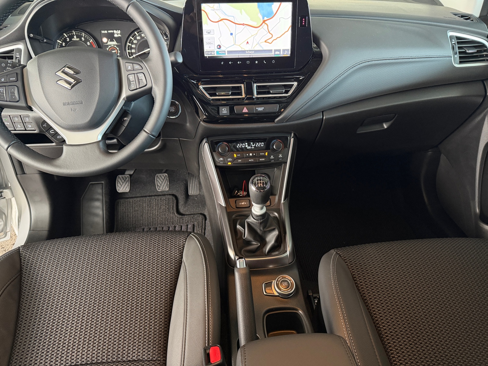 SUZUKI S-Cross 1.4 T Compact Top Hybrid 4x4-image-9
