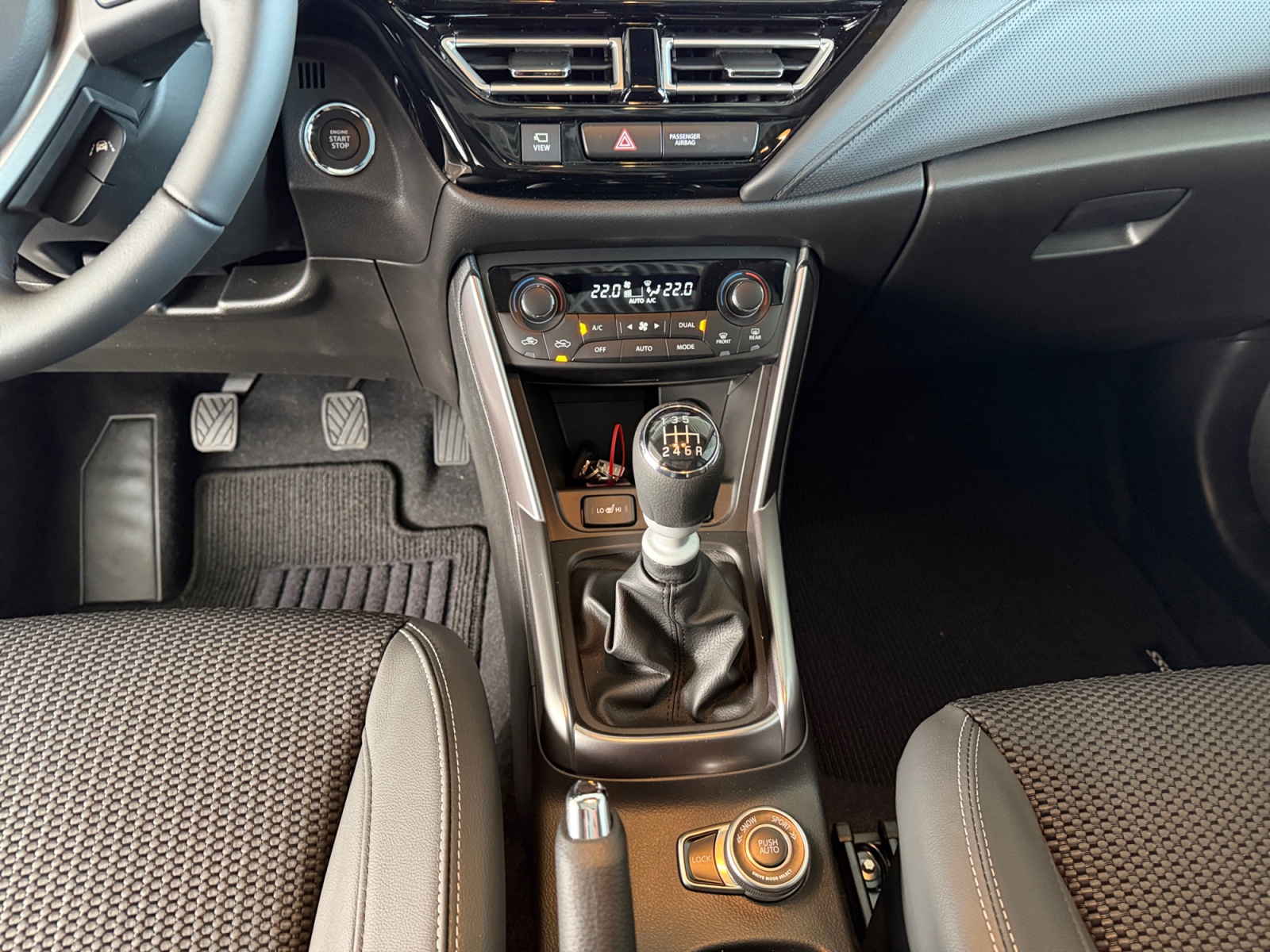 SUZUKI S-Cross 1.4 T Compact Top Hybrid 4x4-image-10