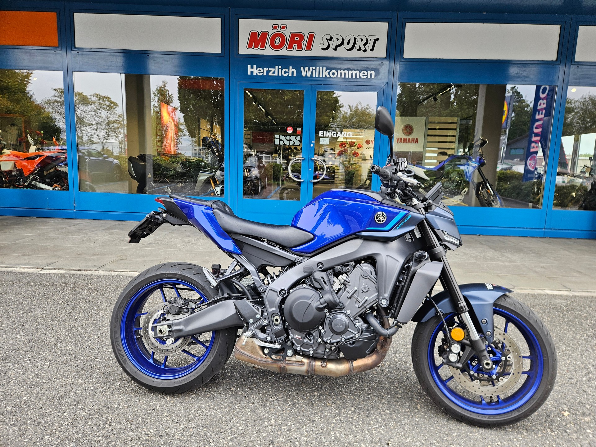 YAMAHA MT-09 Y-AMT-image-0