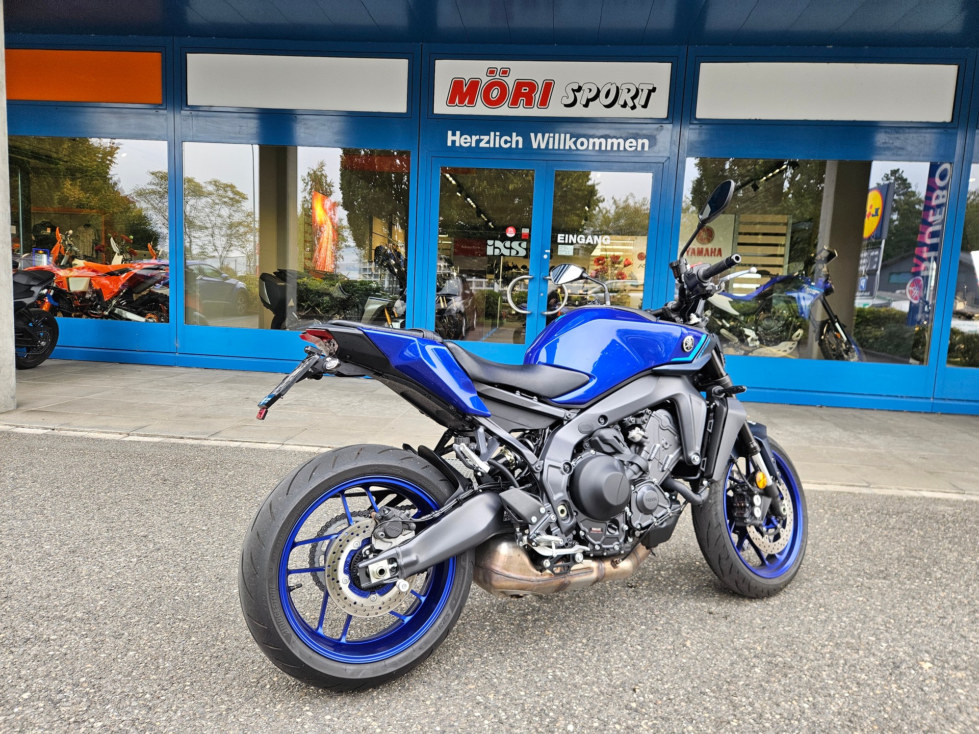 YAMAHA MT-09 Y-AMT-image-5