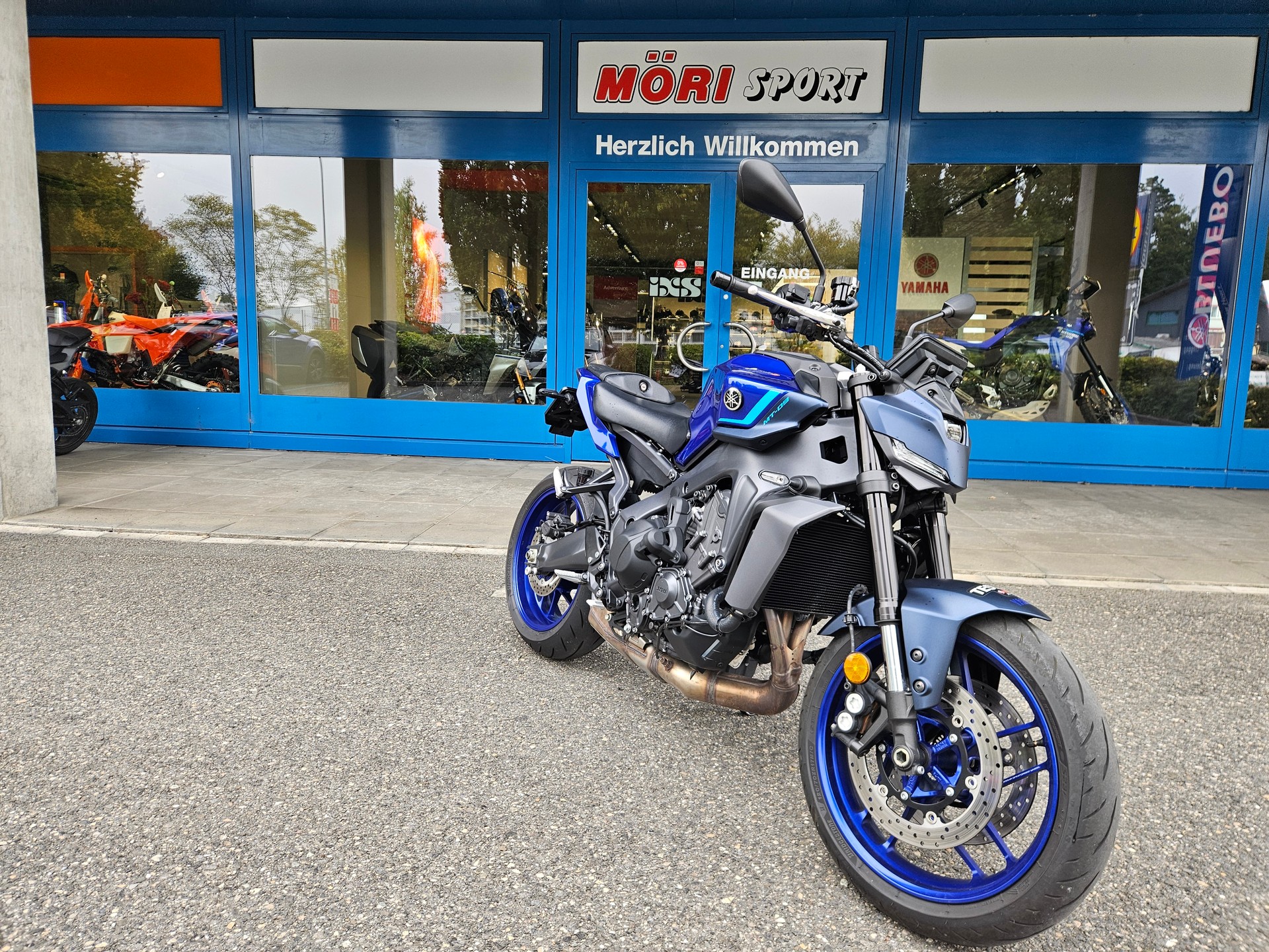 YAMAHA MT-09 Y-AMT-image-1