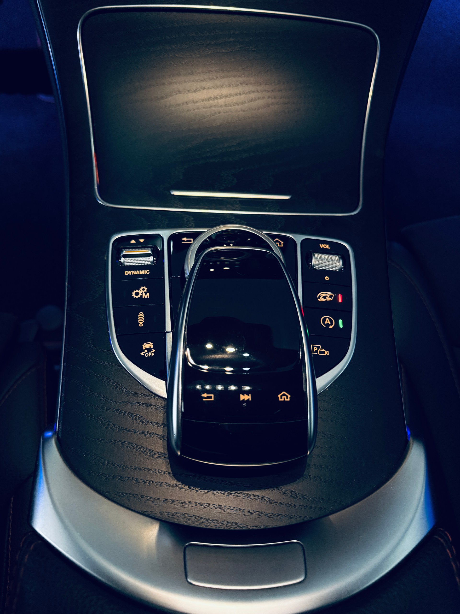MERCEDES-BENZ C 43 AMG 4Matic 9G-Tronic-image-17