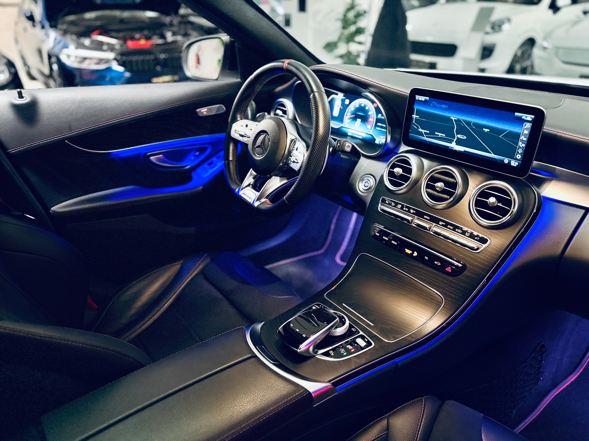 MERCEDES-BENZ C 43 AMG 4Matic 9G-Tronic-image-26