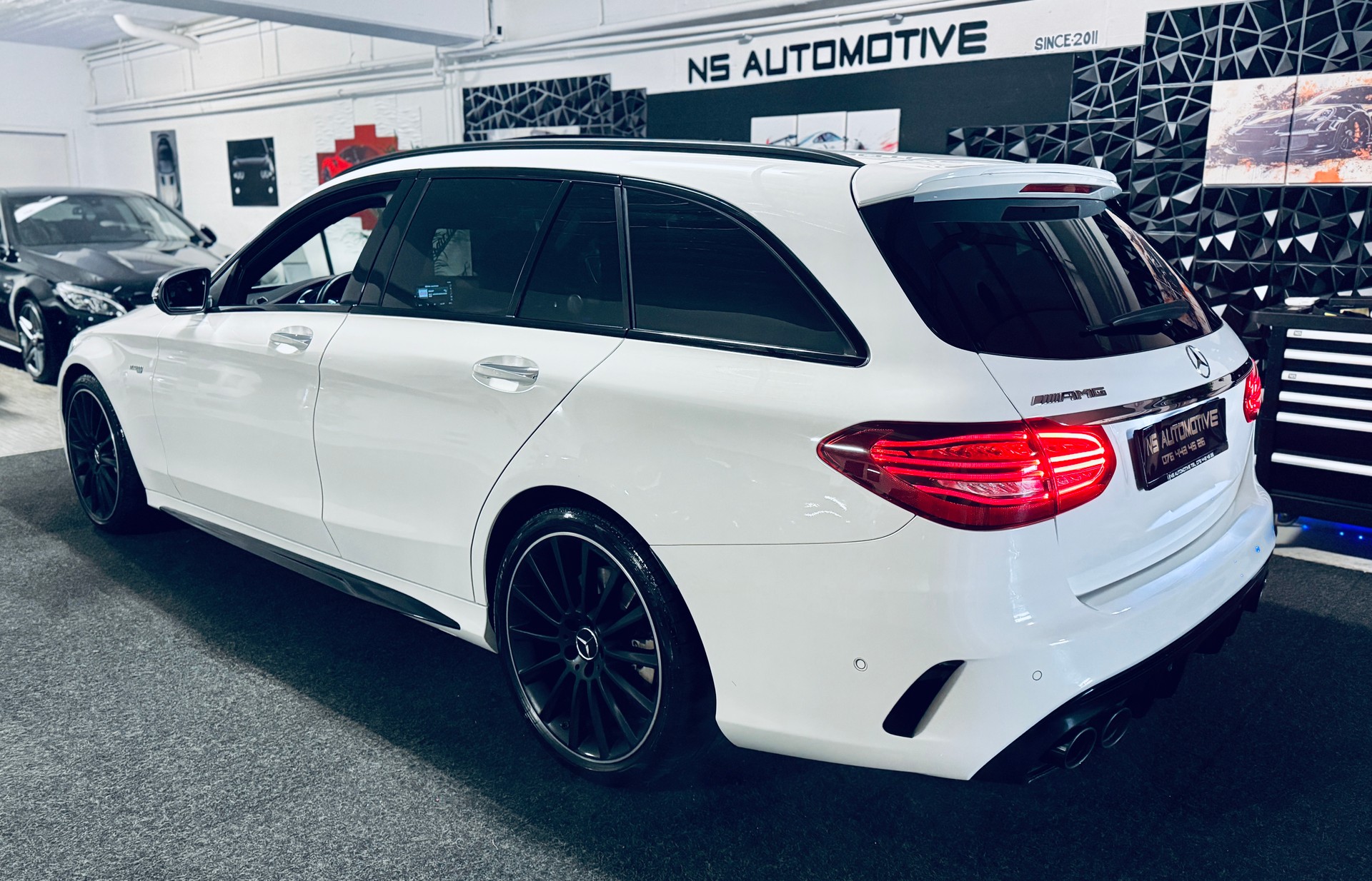 MERCEDES-BENZ C 43 AMG 4Matic 9G-Tronic-image-5
