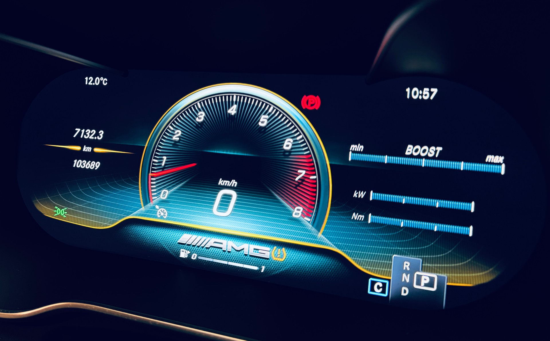 MERCEDES-BENZ C 43 AMG 4Matic 9G-Tronic-image-14