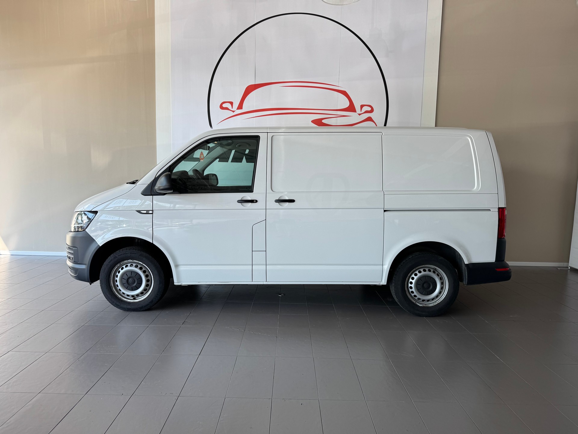 VW T6 2.0 TDI 4Motion DSG-showroom-element-1