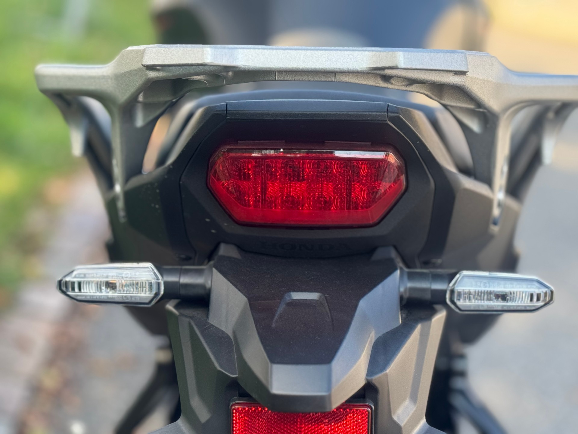 HONDA XL 750 Transalp-image-9