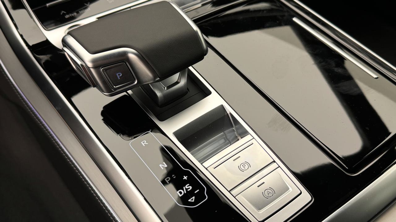 AUDI Q7 SUV TDI quattro 210 kW S Line tiptronic-image-10