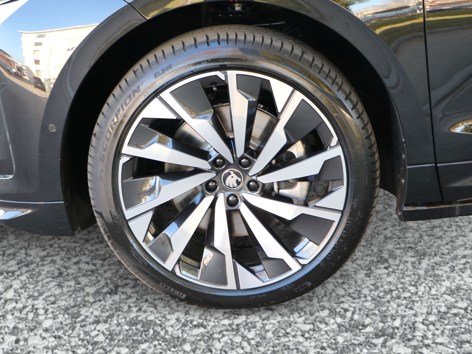 SKODA Enyaq 85x Sportline 4x4-image-5
