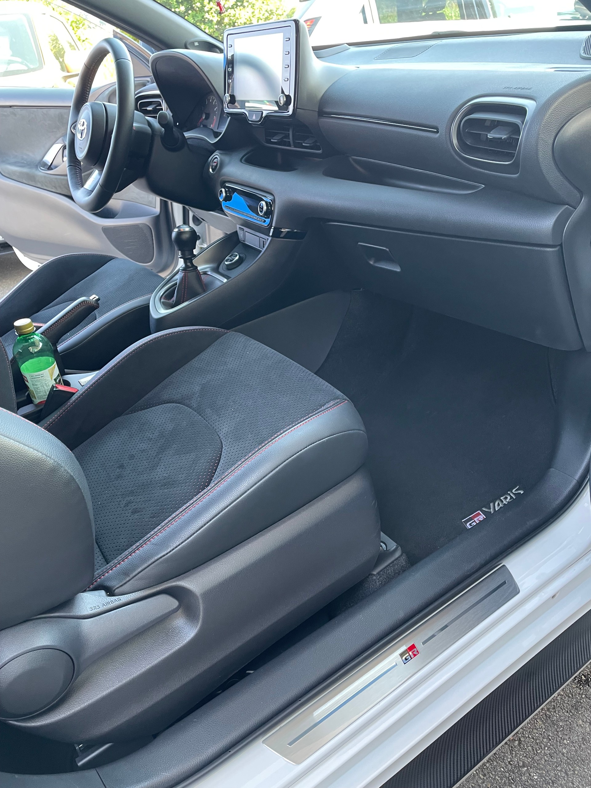 TOYOTA Yaris 1.6 GR Sport Premium Pack-image-12