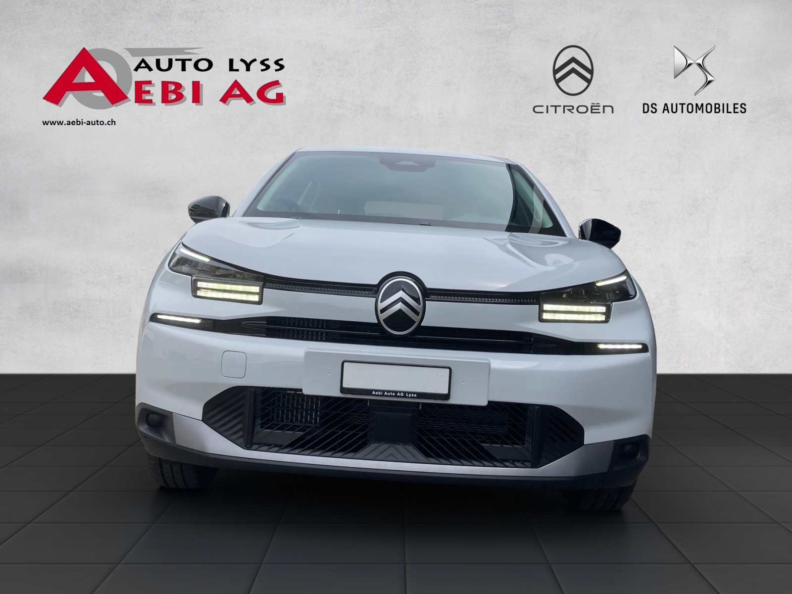 CITROEN C4 Hybrid 136 e-DCS6 Plus-showroom-element-1