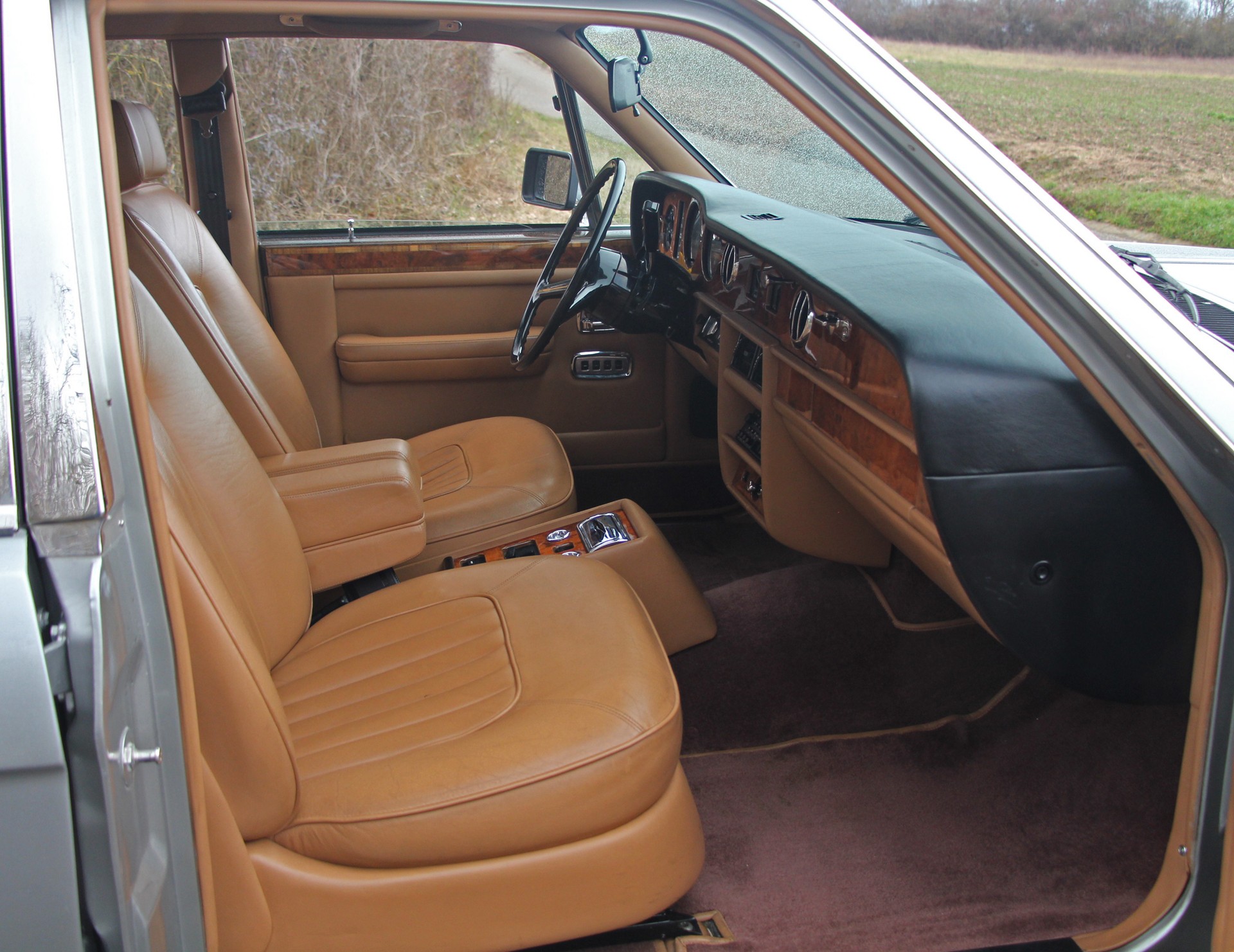 ROLLS-ROYCE Silver Spirit-image-10