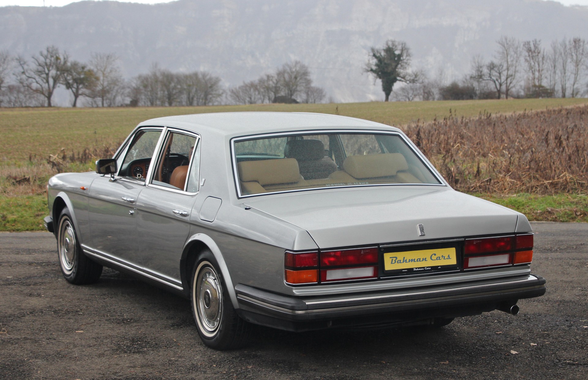ROLLS-ROYCE Silver Spirit-showroom-element-1