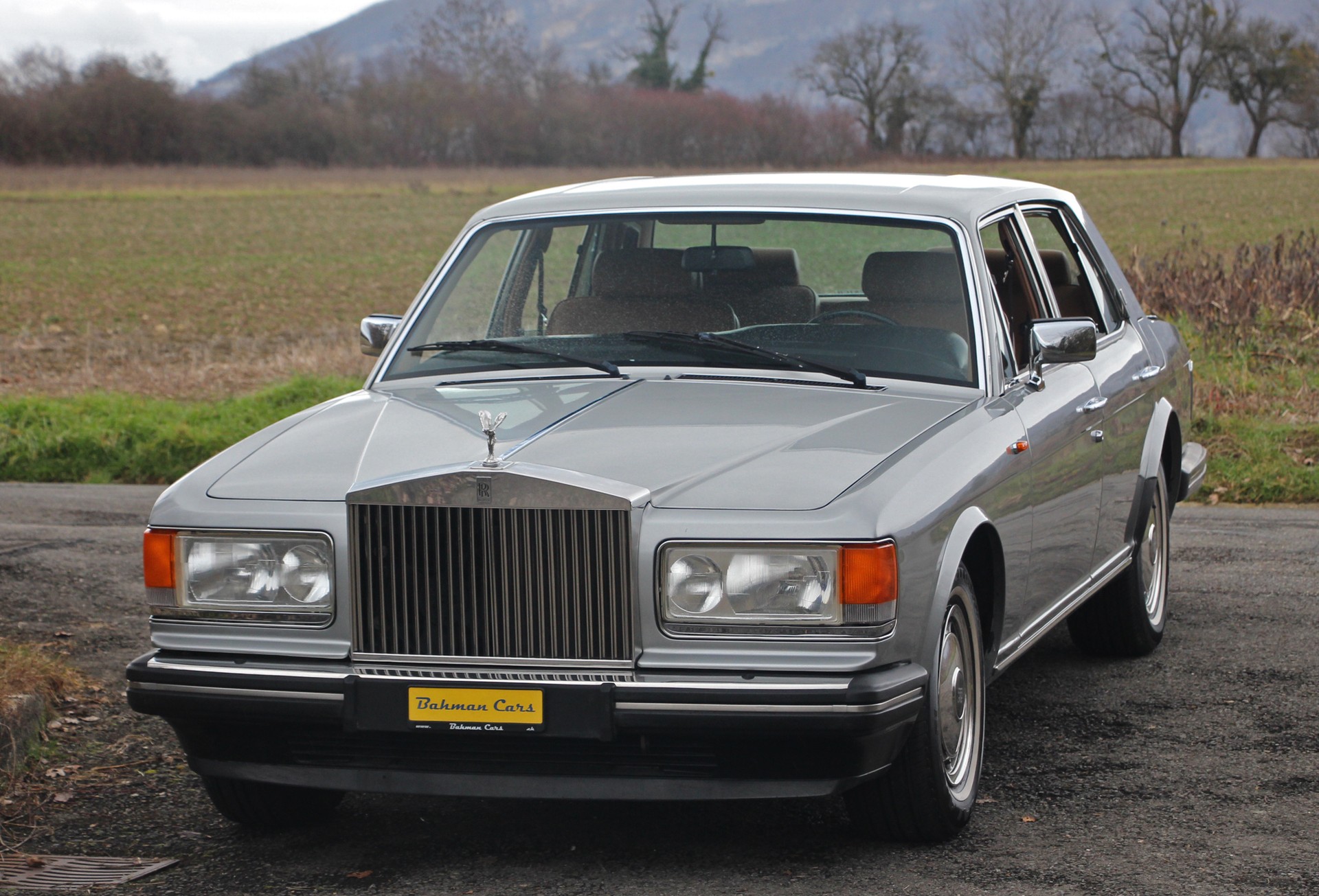 ROLLS-ROYCE Silver Spirit-showroom-element-2