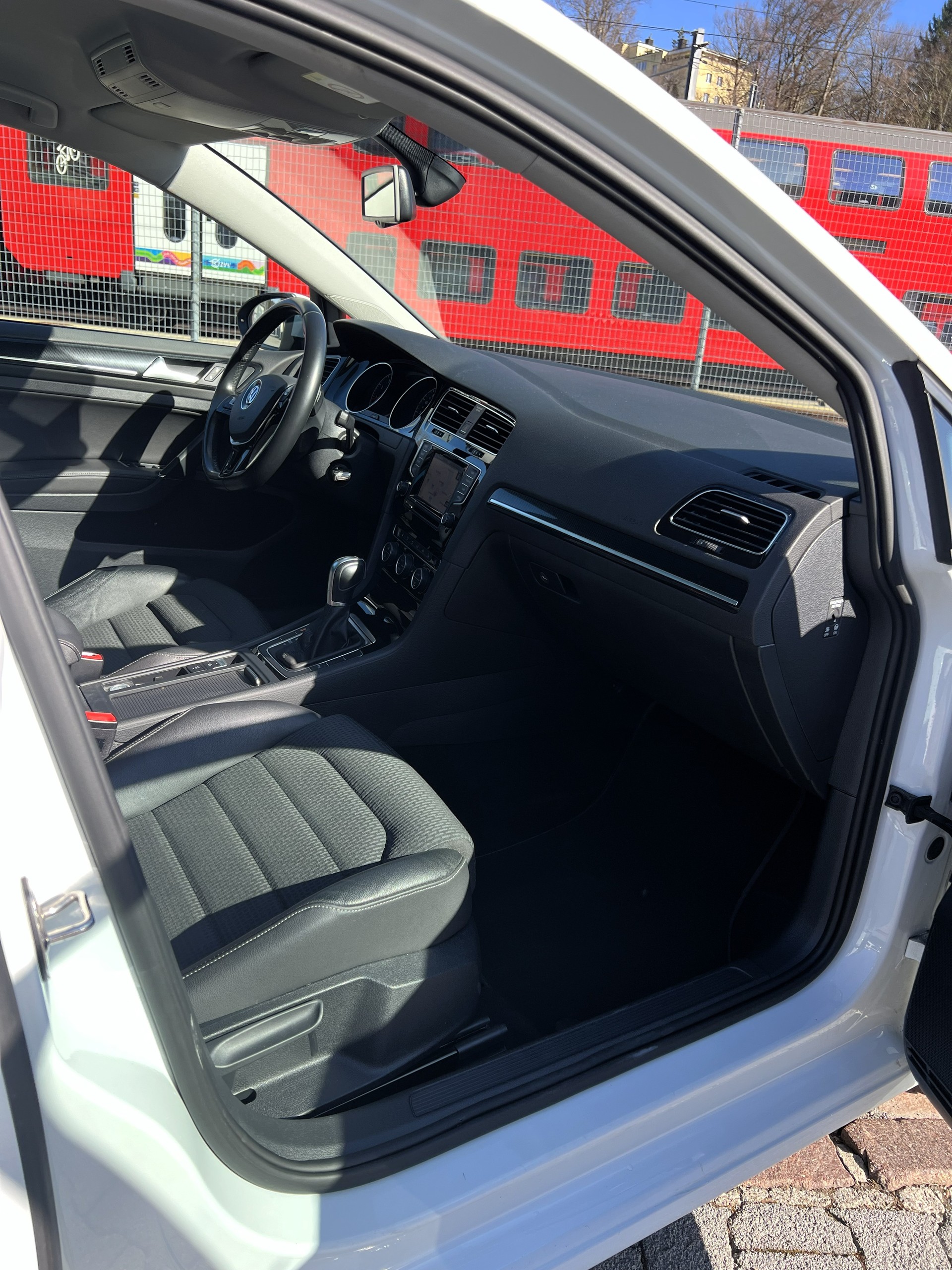 VW Golf 1.4 TSI Highline DSG-image-13