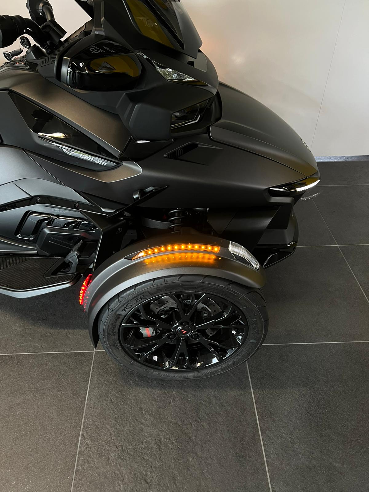 CAN-AM Spyder RT-LTD Dark Edition SE6-image-10