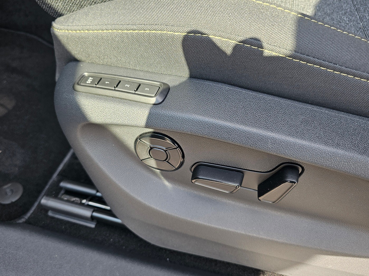 SKODA Kodiaq 1.5 TSI PHEV Dynamic-image-19