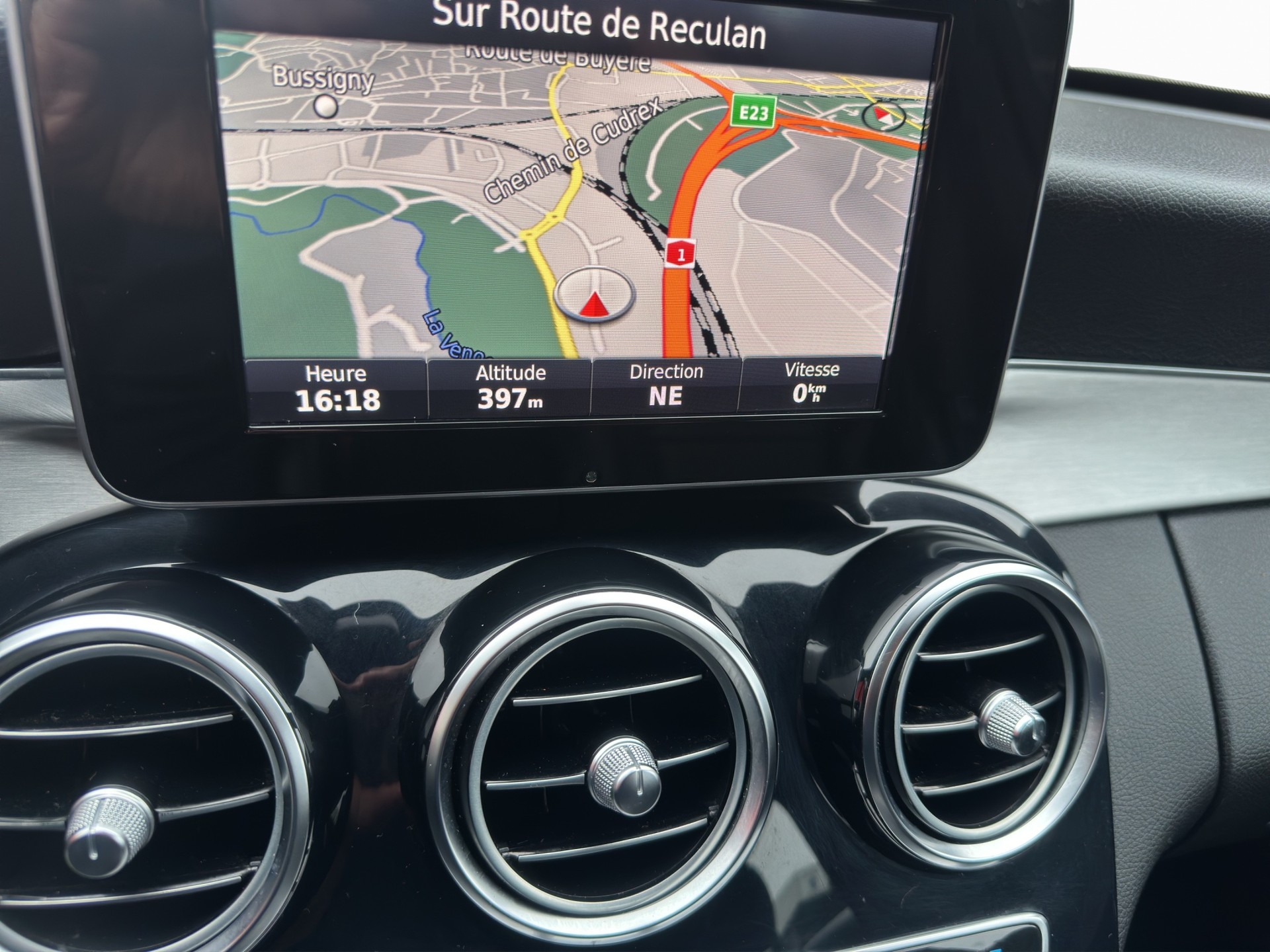 MERCEDES-BENZ C 200 AMG Line 4Matic 7G-Tronic-image-16