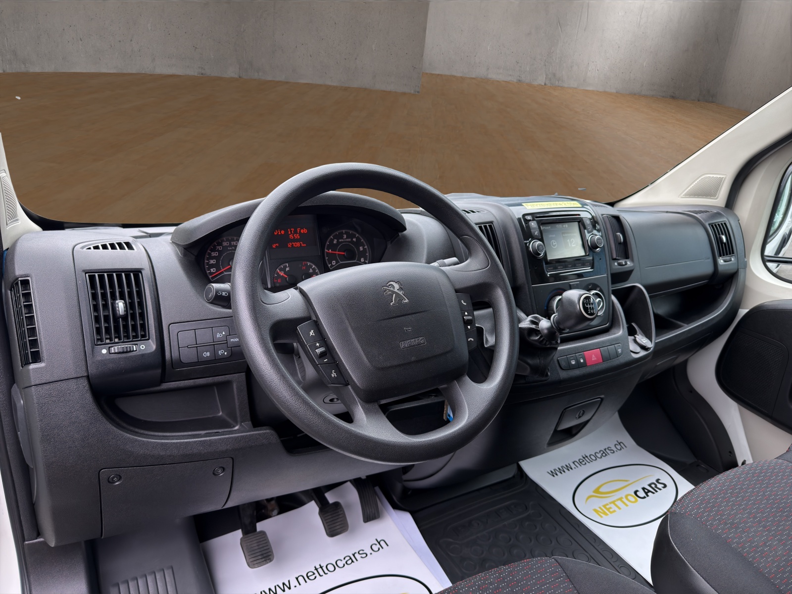 PEUGEOT Boxer 2.0 HDI 335 Active L2H2-image-8