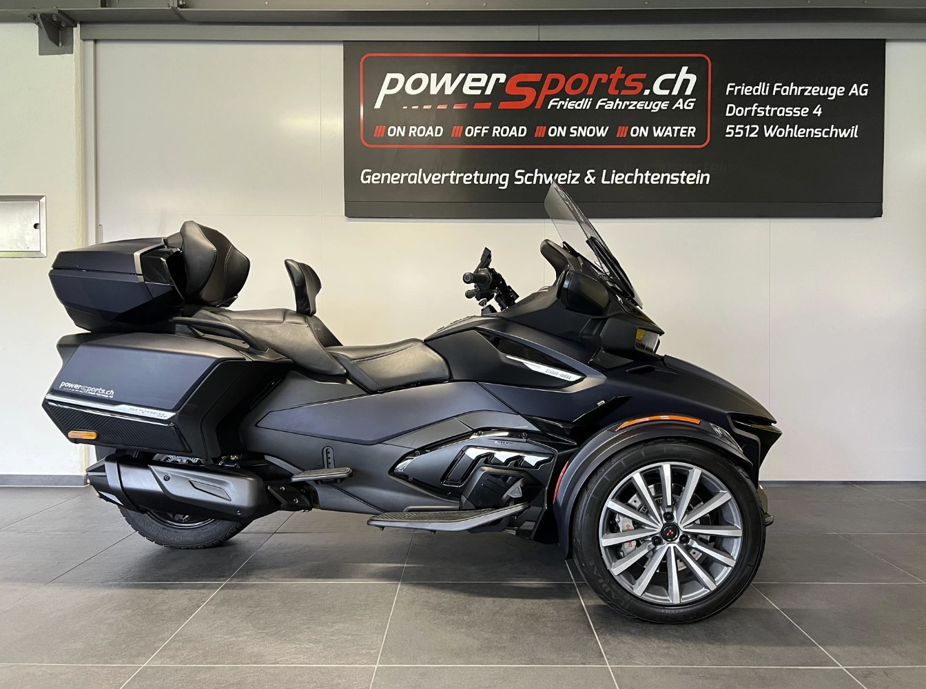 CAN-AM Spyder RT Sea to Sky-image-3