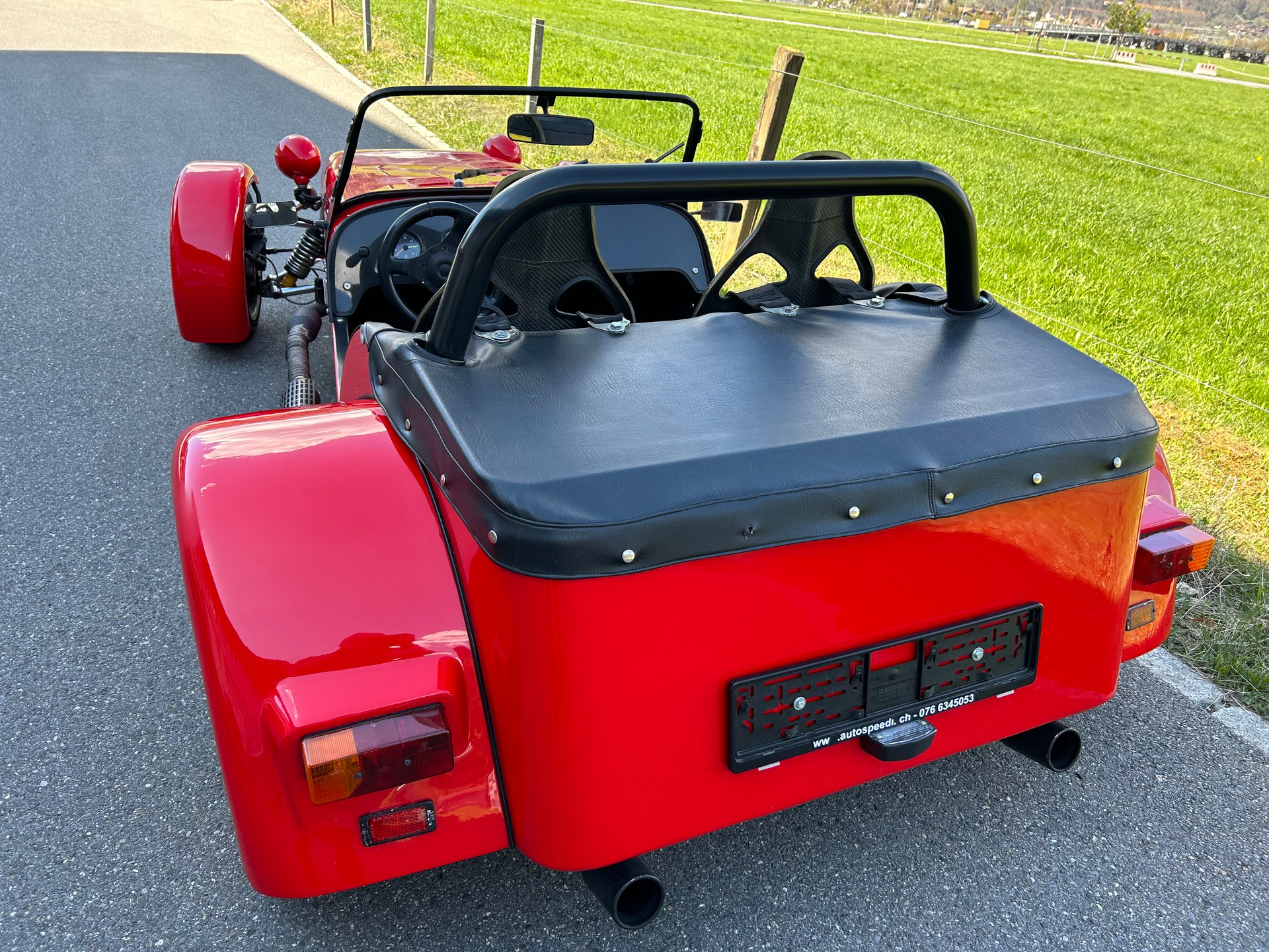 CATERHAM Martin-image-7