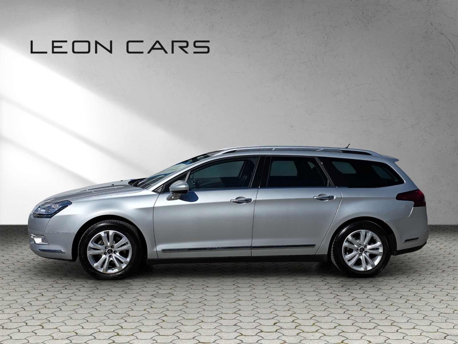 CITROEN C5 Tourer 2.0 HDi Exclusive Automatic-image-5
