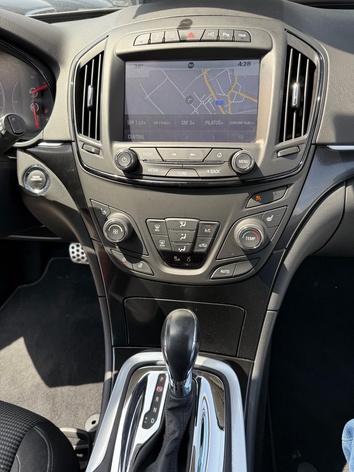 OPEL Insignia Sports Tourer 2.0 CDTI Sport Automatic-image-13