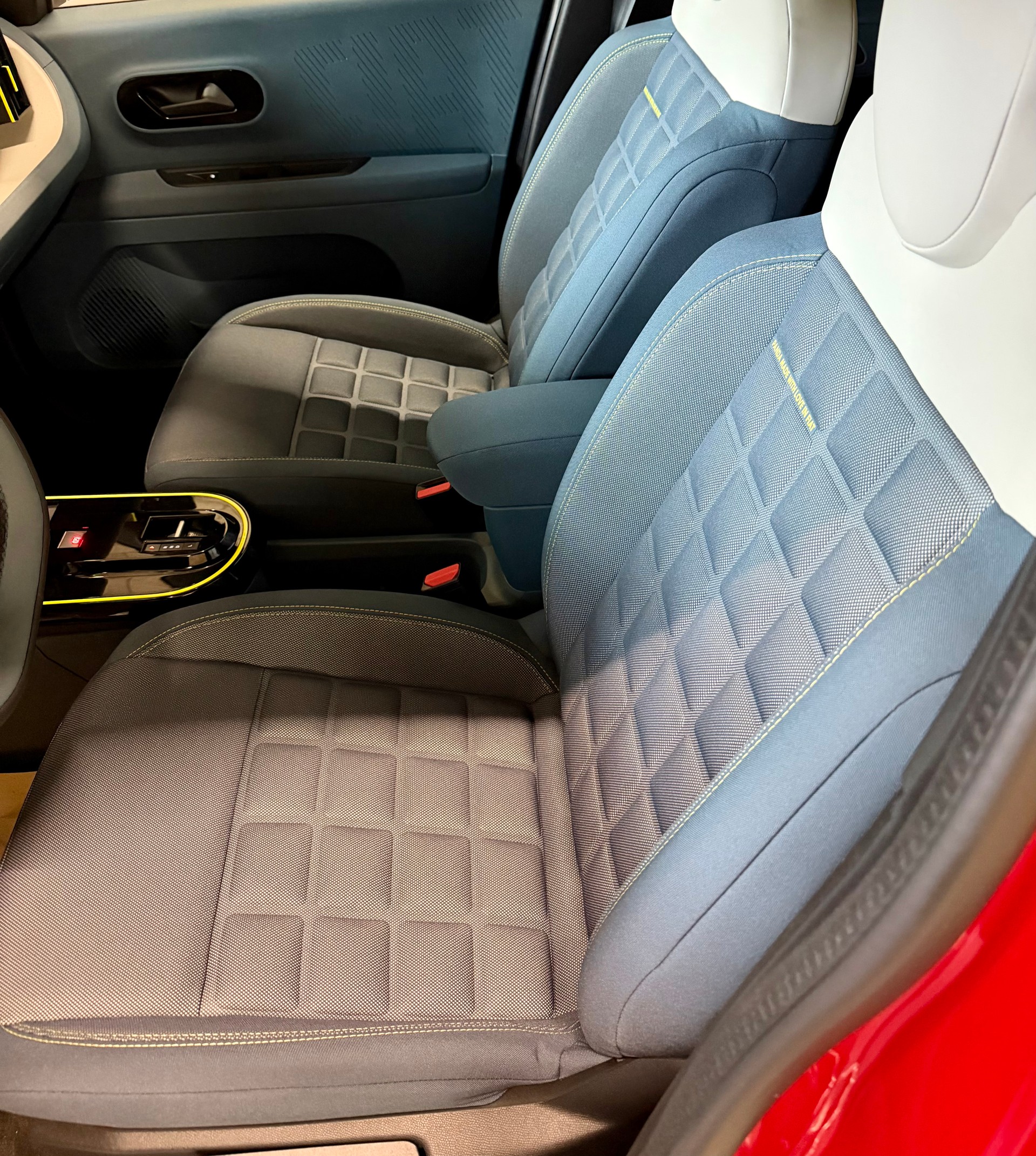 FIAT Grande Panda MHEV La Prima-image-13