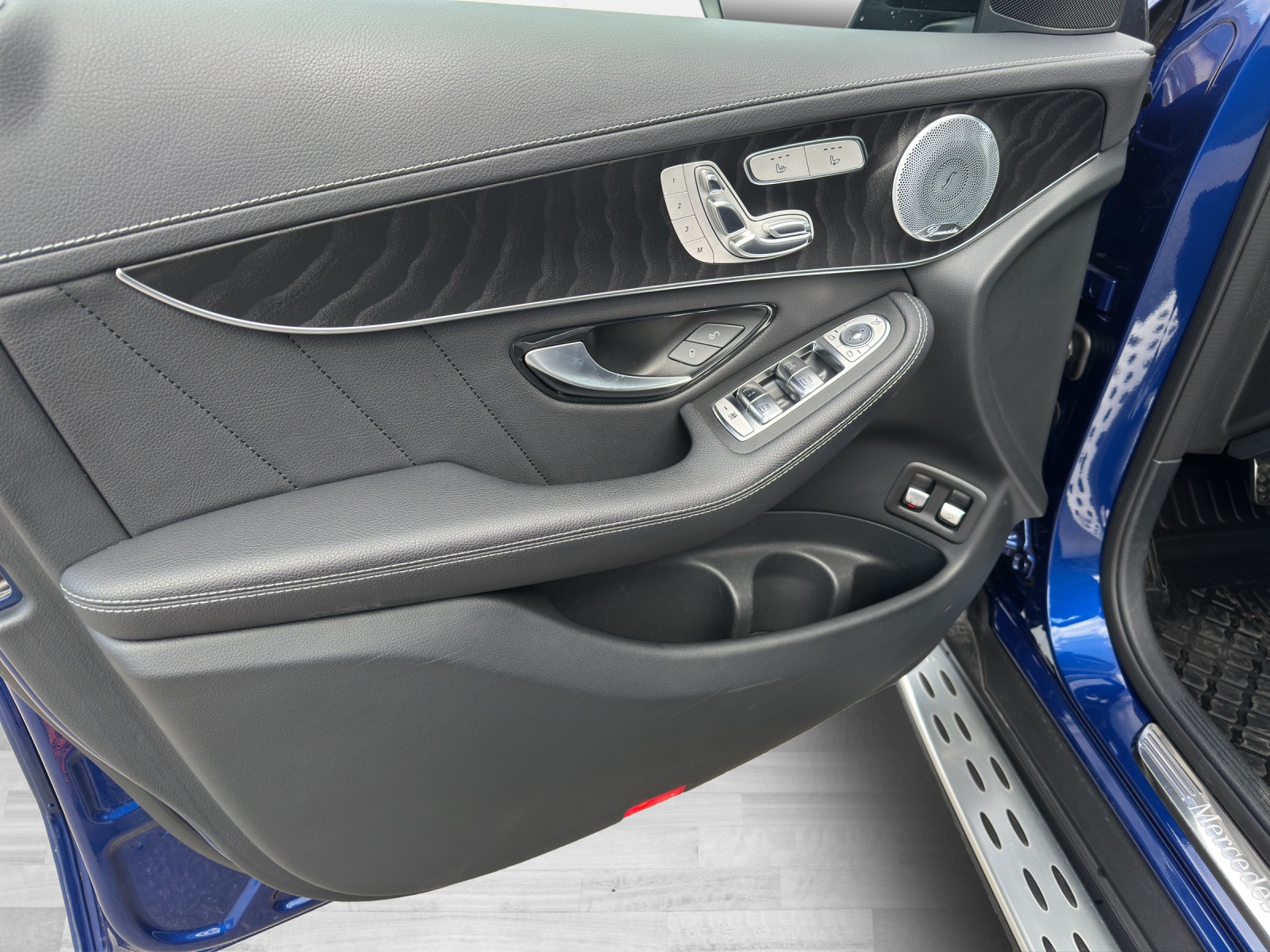 MERCEDES-BENZ GLC 400 d AMG Line 4m-image-11