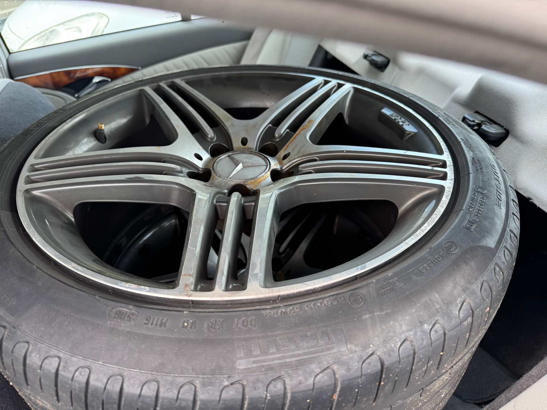 MERCEDES-BENZ E 500 Elégance 4Matic Automatic-image-9