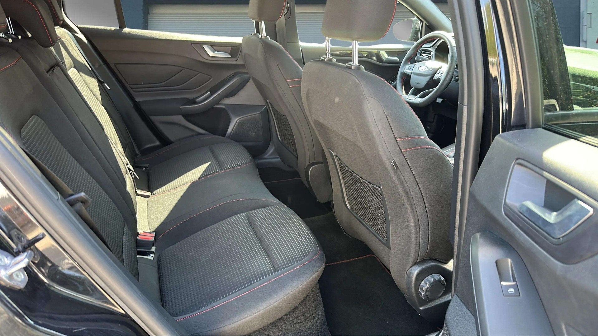 FORD Focus 1.0 MHEV ST-Line X Automat 155PS-image-13