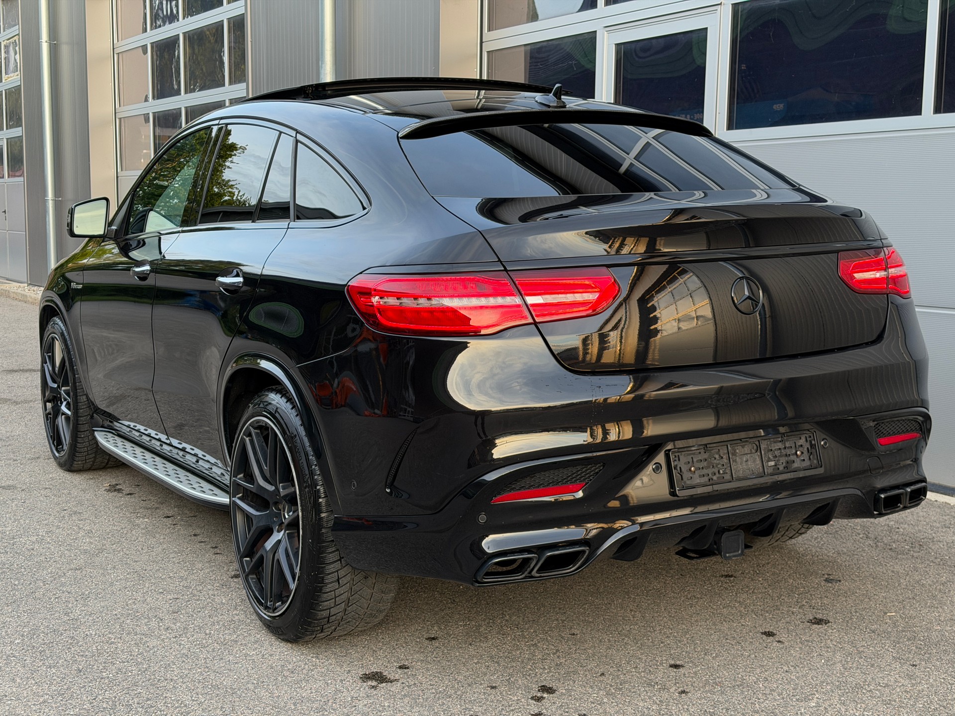 MERCEDES-BENZ GLE Coupé 63 S AMG 4Matic Speedshift-image-5