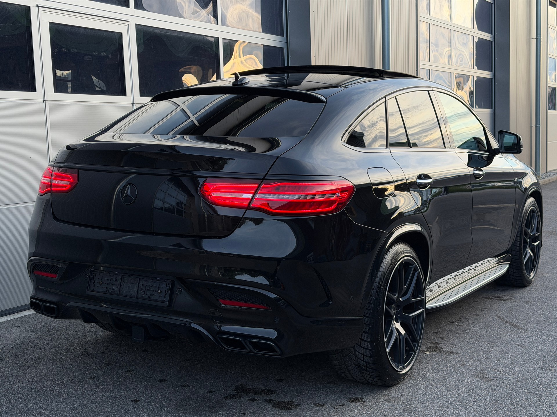 MERCEDES-BENZ GLE Coupé 63 S AMG 4Matic Speedshift-image-2