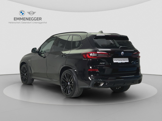 BMW X5 xDrive45e M Sport-showroom-element-2