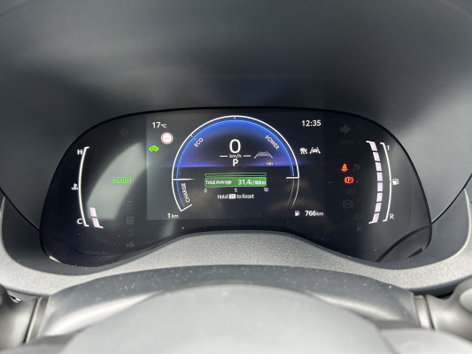TOYOTA Yaris Cross 1.5 Comf. AWD-image-12