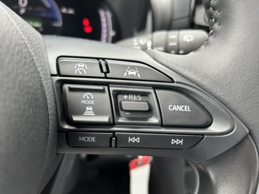 TOYOTA Yaris Cross 1.5 Comf. AWD-image-11
