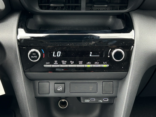 TOYOTA Yaris Cross 1.5 Comf. AWD-image-7