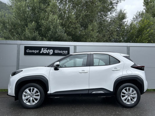 TOYOTA Yaris Cross 1.5 Comf. AWD-image-2
