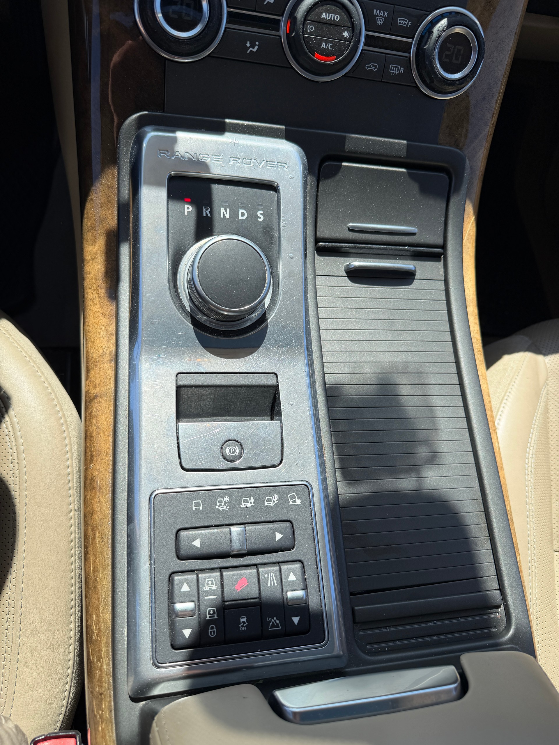 LAND ROVER Range Rover Sport 3.0 TDV6 HSE Automatic-image-14