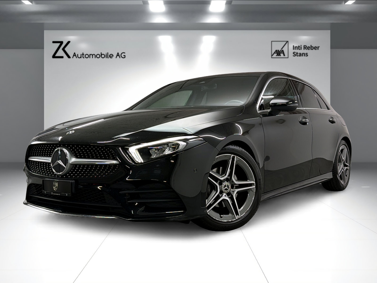 MERCEDES-BENZ A 200 AMG Line Cosmos Black Metallic 7G-DCT / RF-Kamera / Keyless Go / Leder / Ambientebeleuchtung / Premium-Paket /