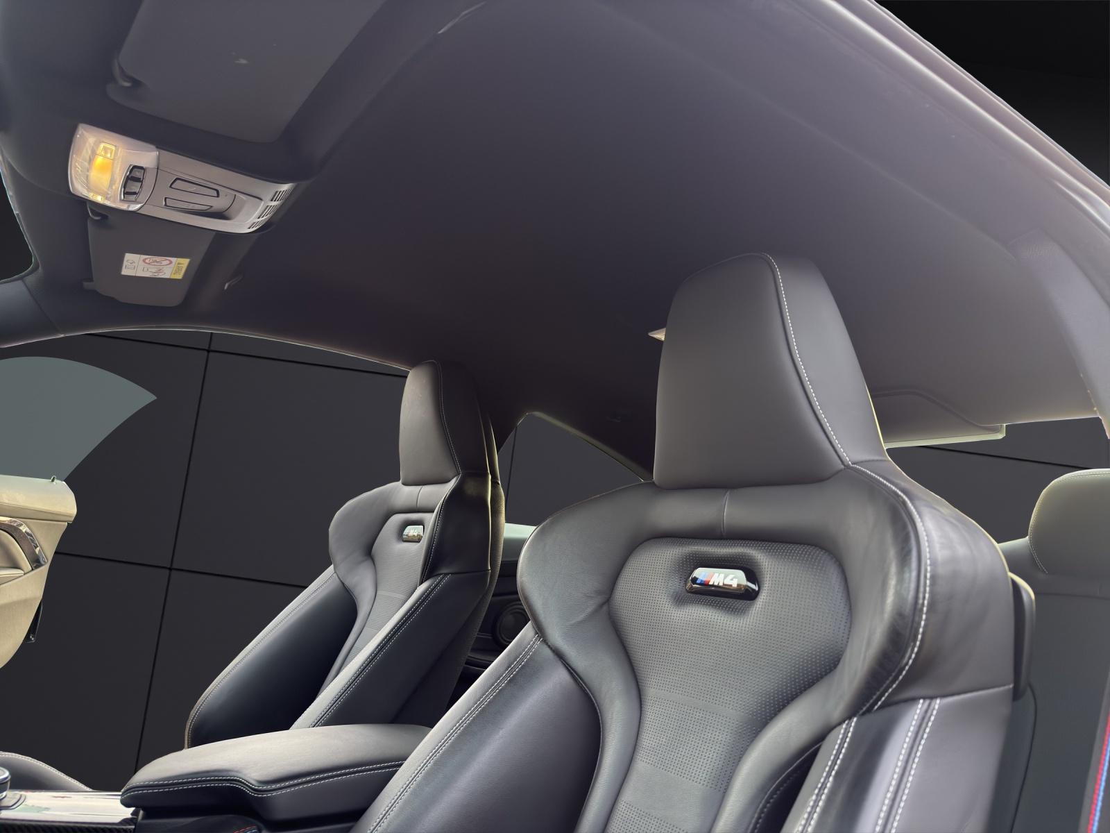 BMW M4 Competition Coupé-image-13