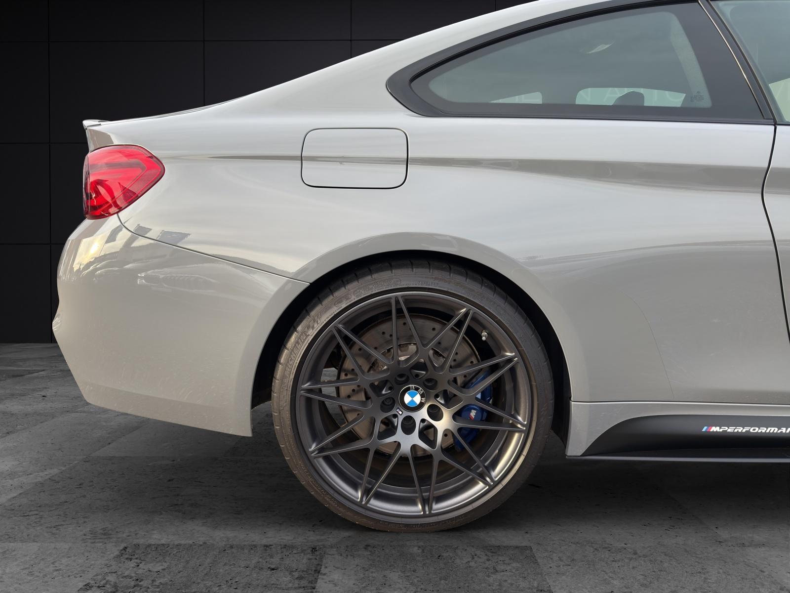 BMW M4 Competition Coupé-image-8