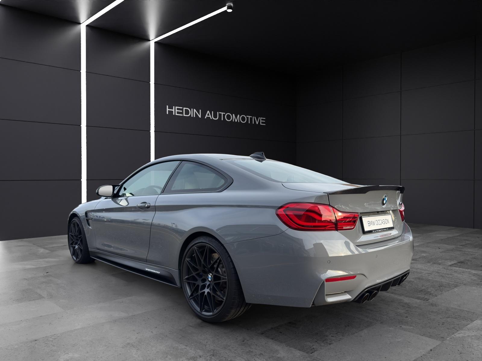 BMW M4 Competition Coupé-showroom-element-3