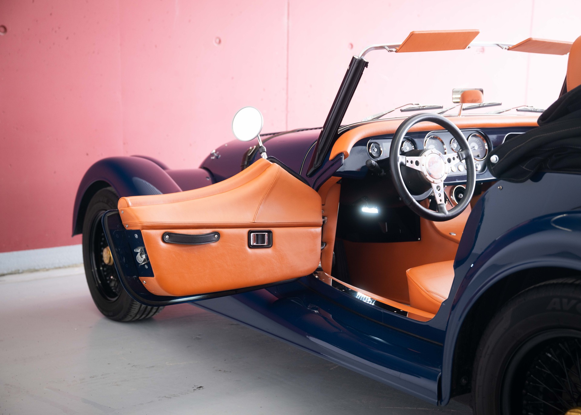 MORGAN Plus Four 2.0 (1st hand Swiss car, 258 hp, full Morgan service history, stunning condition)-image-30