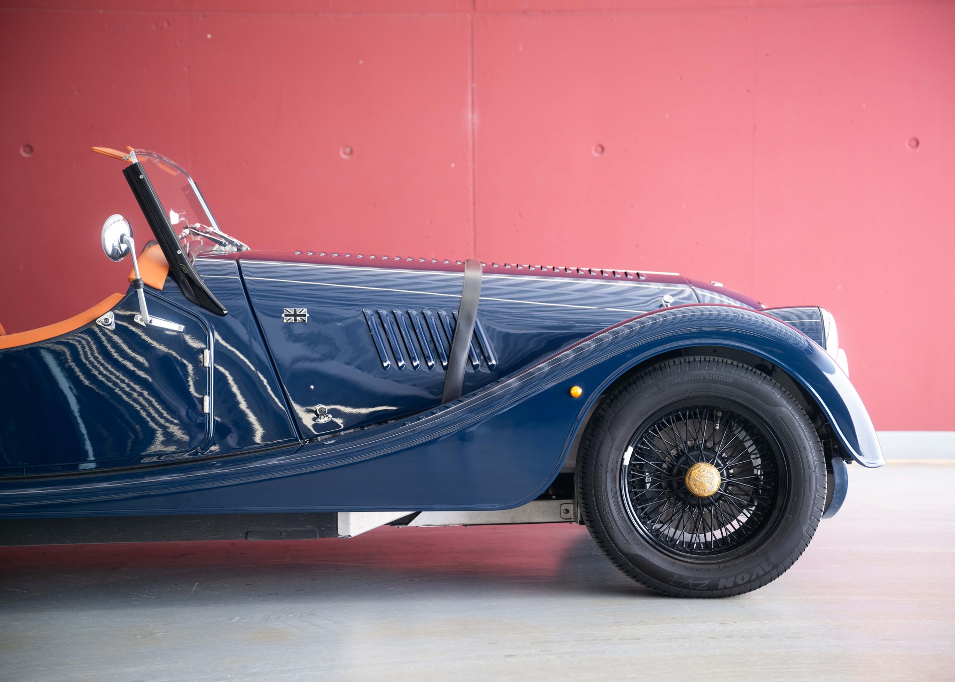 MORGAN Plus Four 2.0 (1st hand Swiss car, 258 hp, full Morgan service history, stunning condition)-image-8