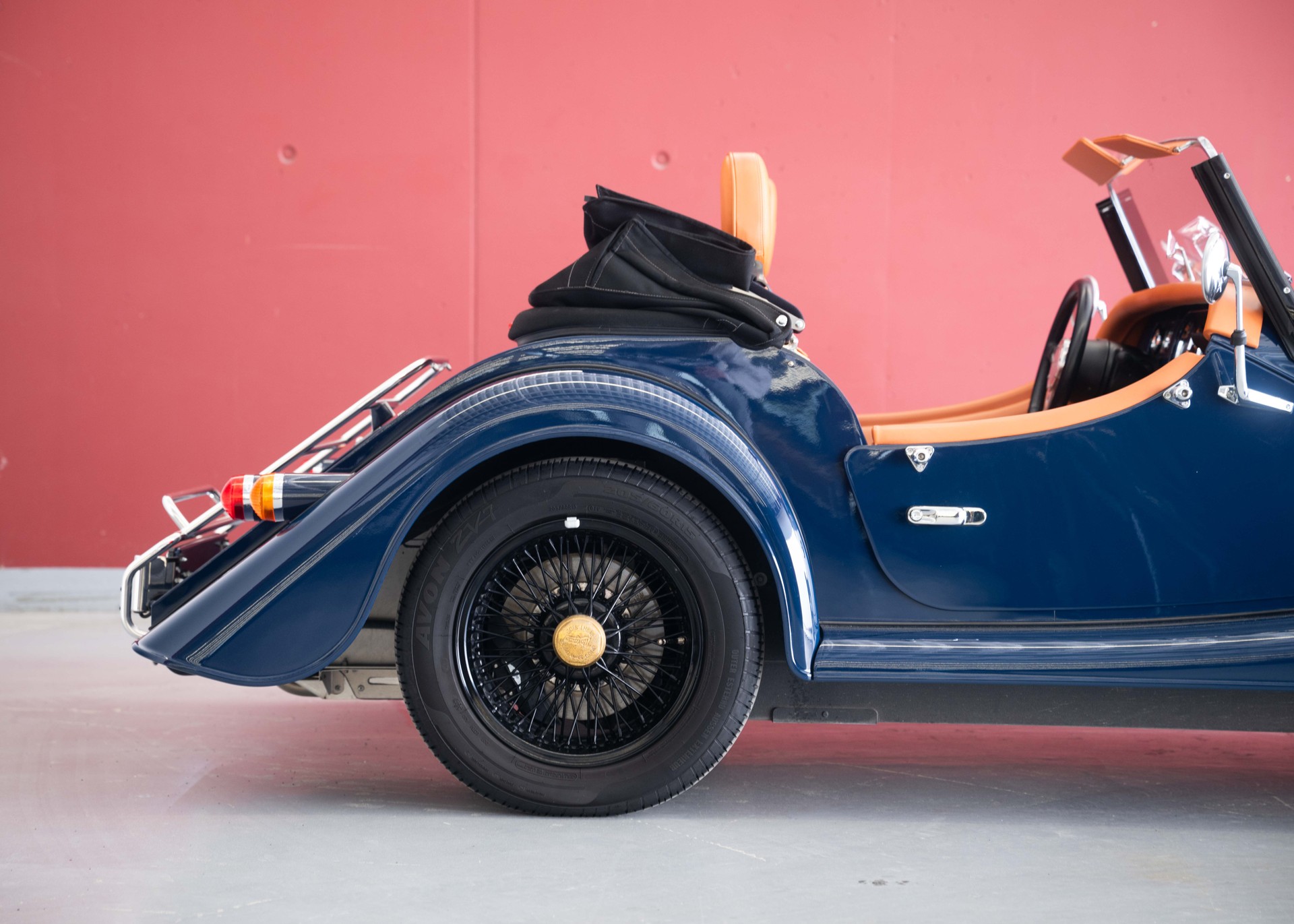MORGAN Plus Four 2.0 (1st hand Swiss car, 258 hp, full Morgan service history, stunning condition)-image-7