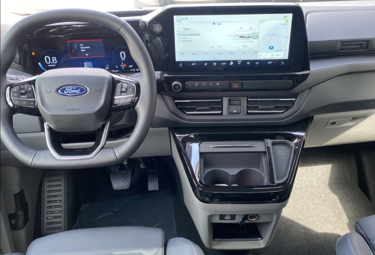 FORD Tourneo Bus 320 L2H1 TitaniumX Automat 4x4 *5Jahre/200'000km Werksgarantie*-showroom-element-2