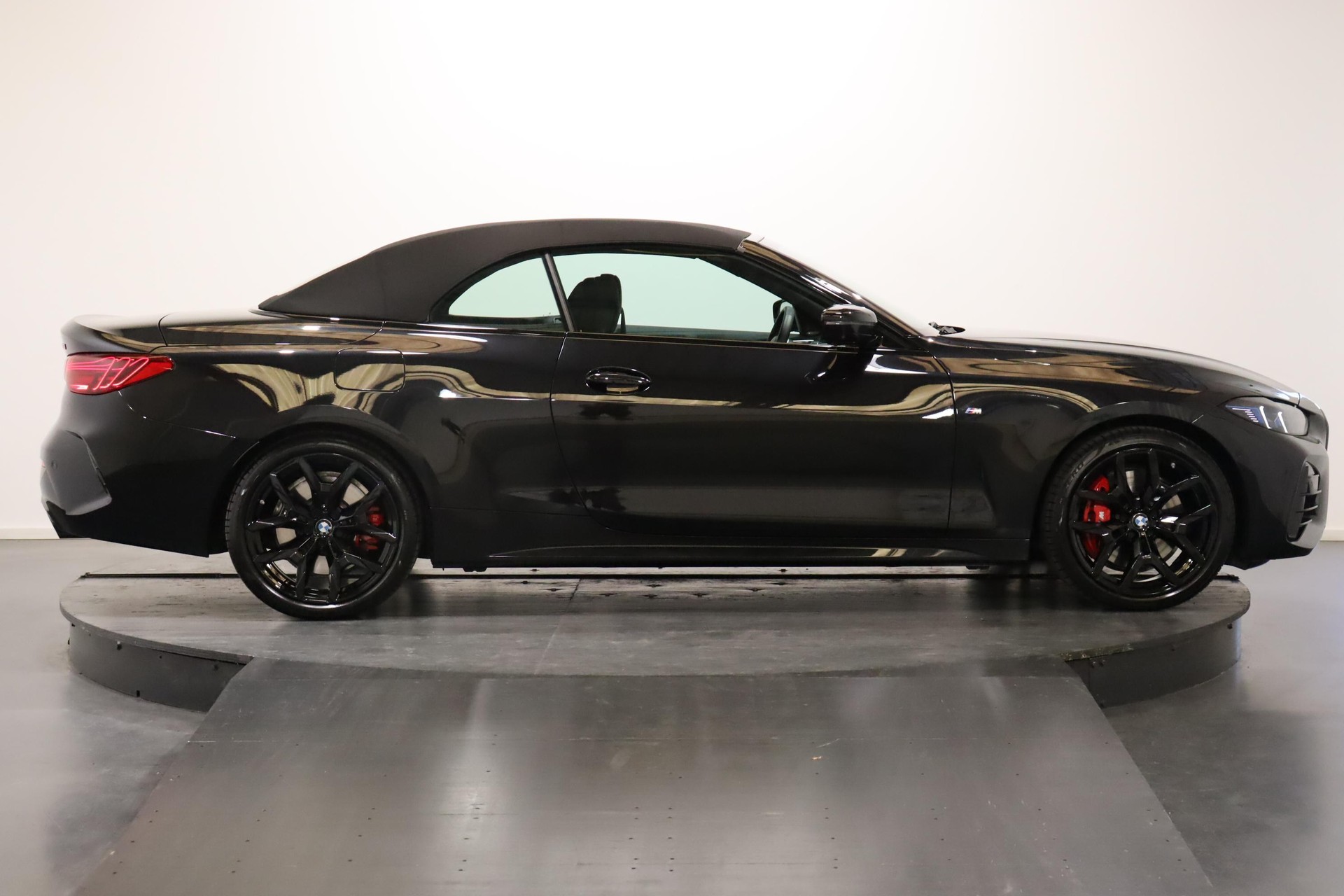 BMW 430i xDrive SAG Cabrio-showroom-element-2